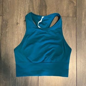 Lululemon High-neck sports bra